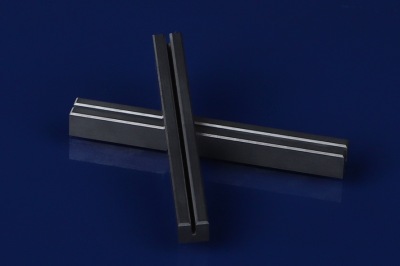 大尺寸氣浮碳化硅陶瓷導(dǎo)軌